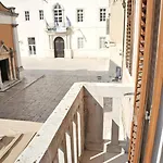 M&d Old Town Luxury *
