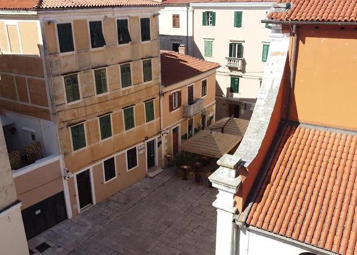 M&d Old Town Luxury