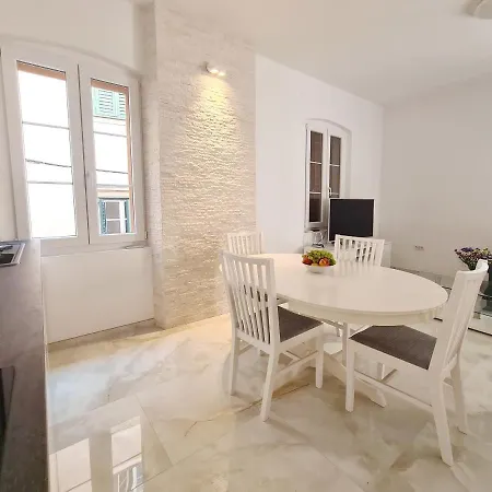 M&d Old Town Luxury Apartment Zadar