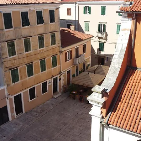 M&d Old Town Luxury