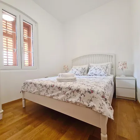 Apartment M&d Old Town Luxury Zadar