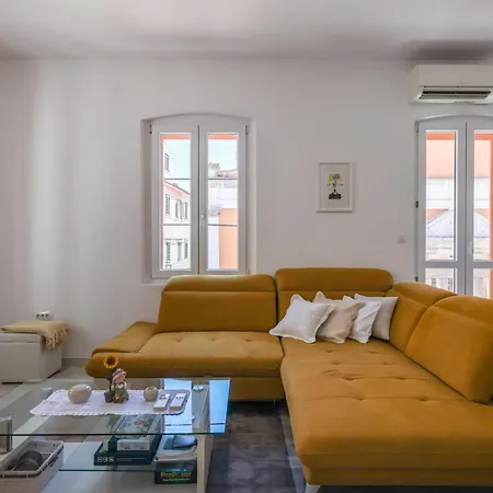 M&d Old Town Luxury Apartment *