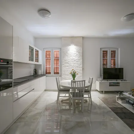 M&d Old Town Luxury Apartament Zadar