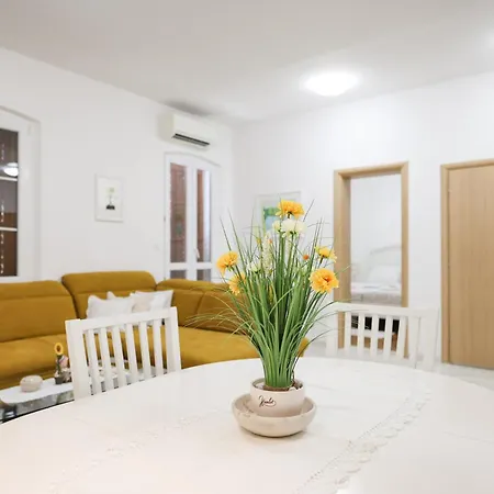 M&d Old Town Luxury Apartman