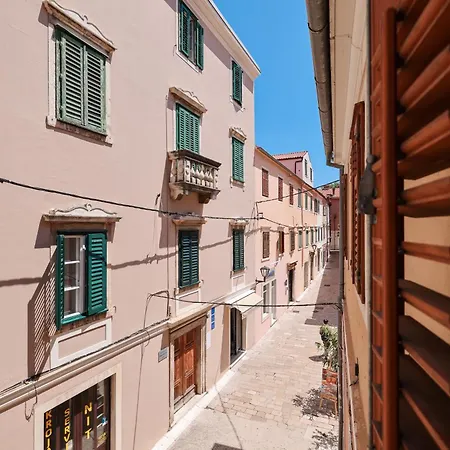 M&d Old Town Luxury דירה זאדאר